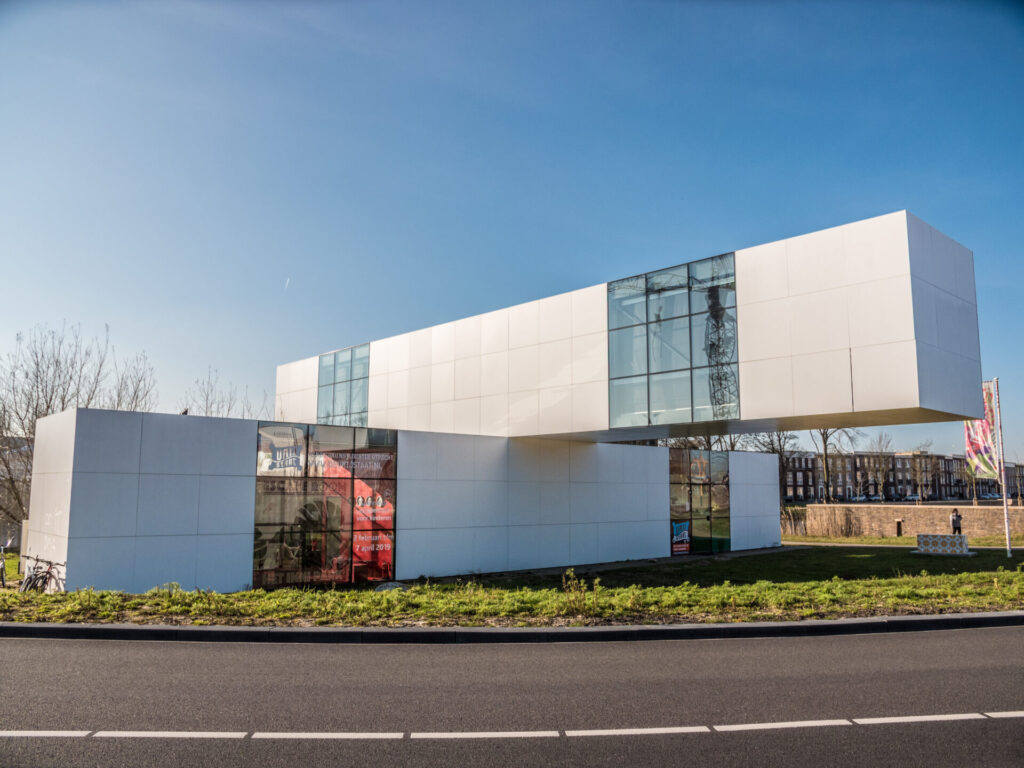 Het Gebouw (De Vrijstaat)